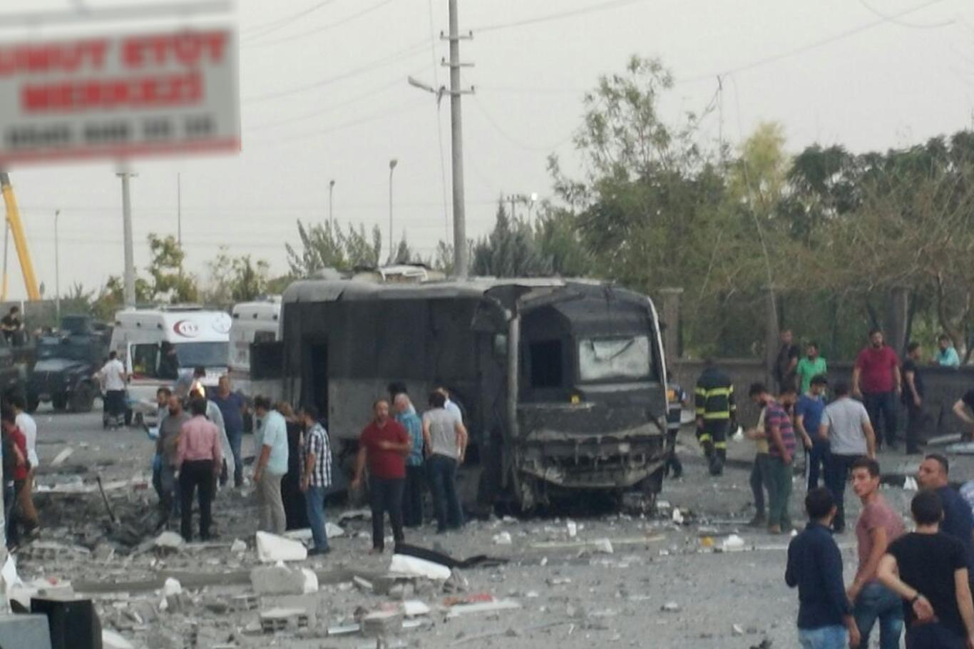 Kızıltepe’deki saldırıda ölü ve yaralıların isimleri belli oldu Kızıltepe’deki saldırıda ölü ve yaralıların isimleri belli oldu